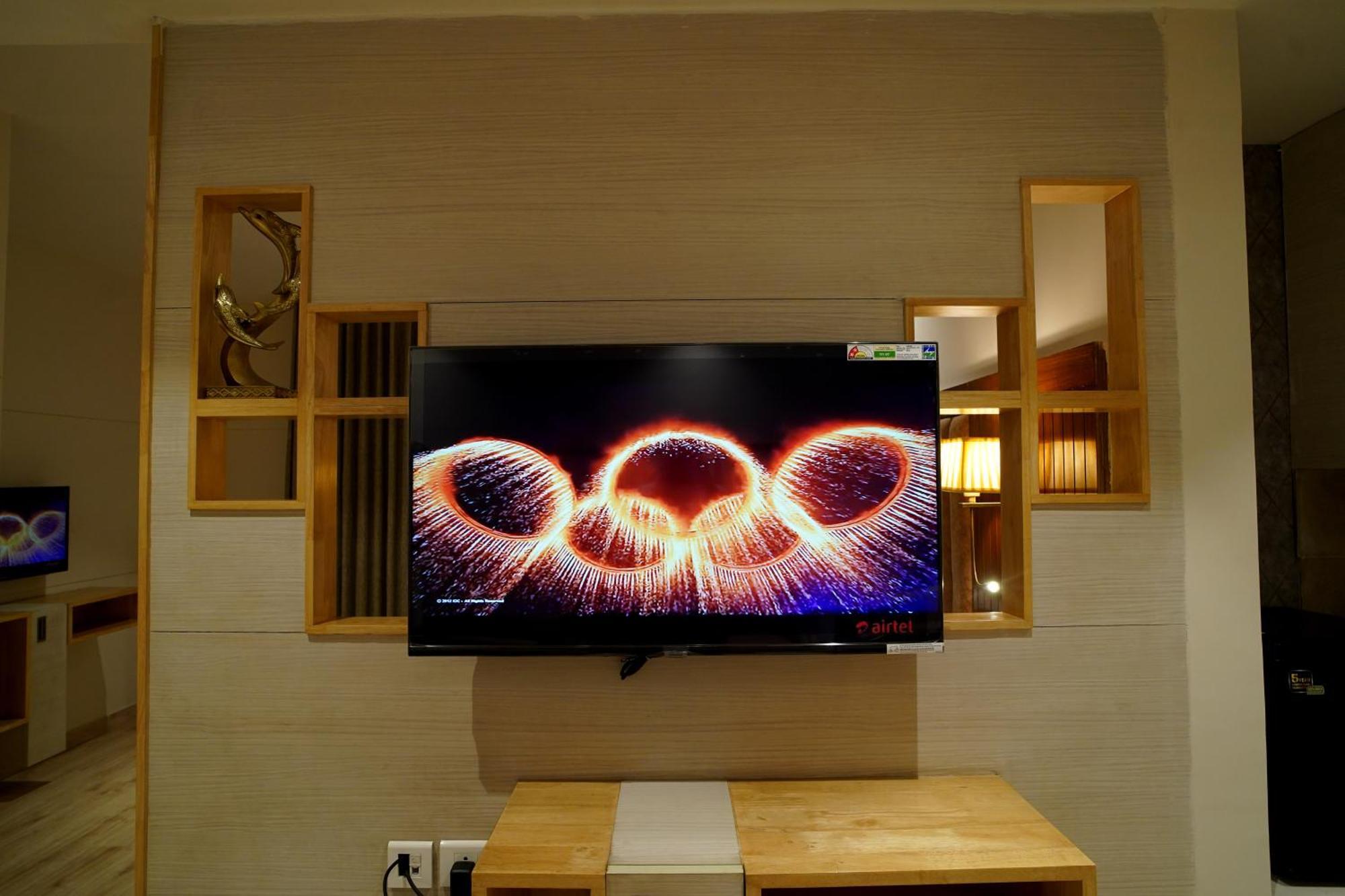 Hotel Sakura Gold Гургаон Экстерьер фото