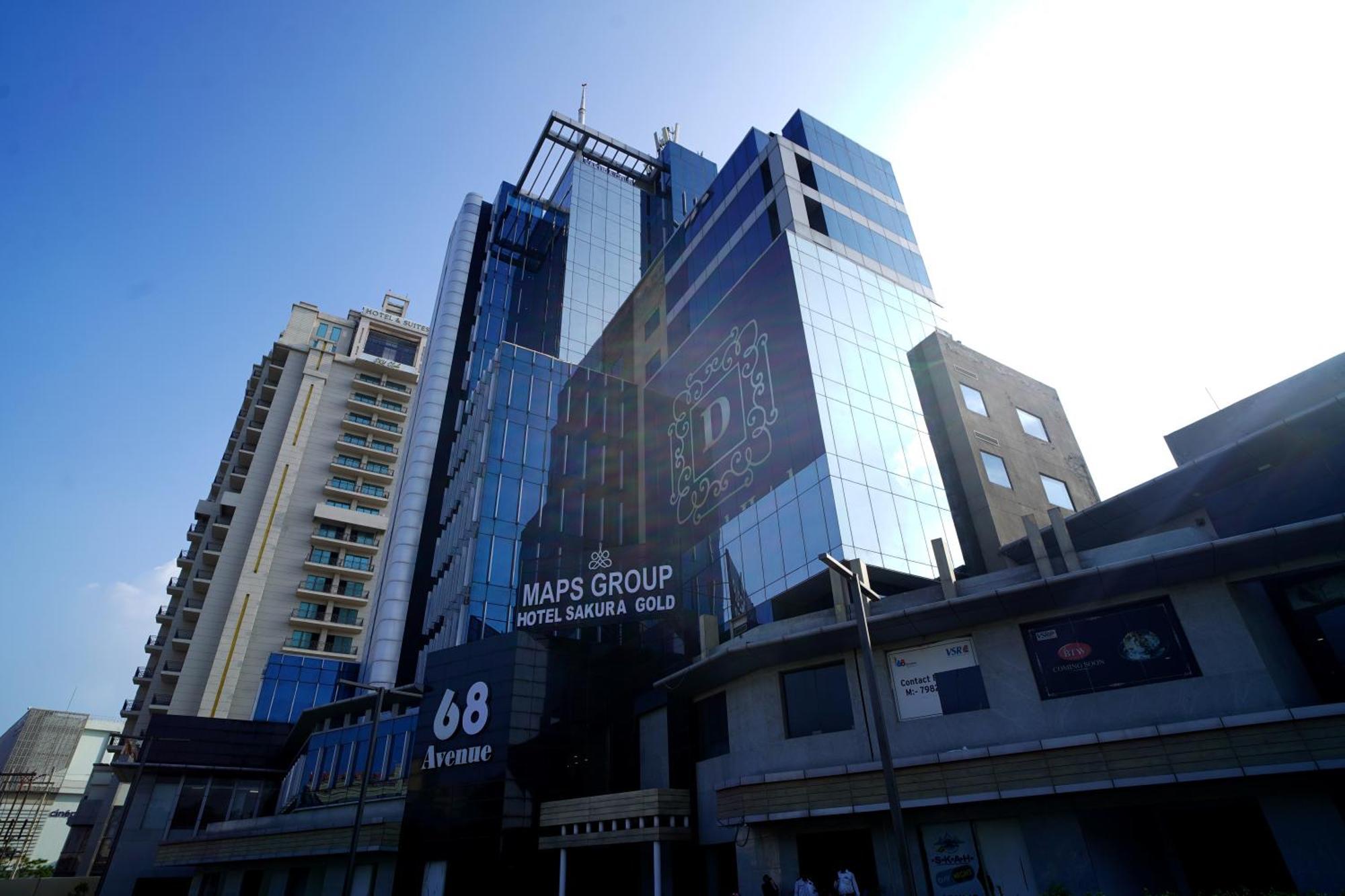 Hotel Sakura Gold Гургаон Экстерьер фото